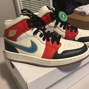 WMNS NIKE AIR JORDAN 1 MID SE